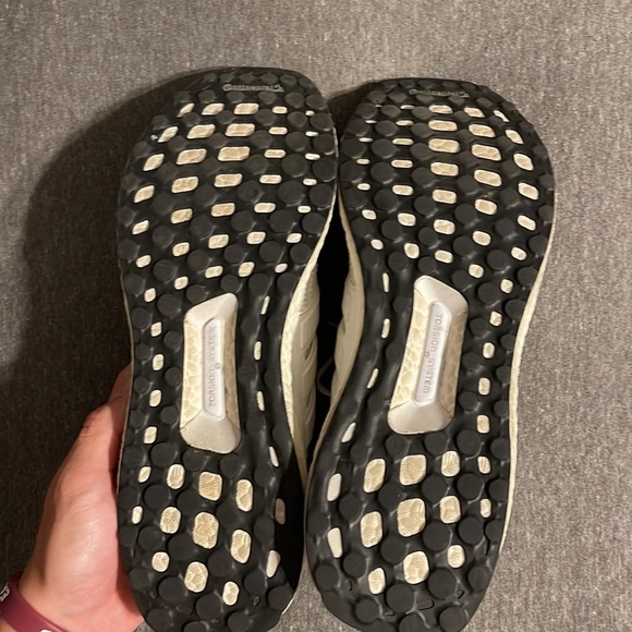 adidas ultra boost triple white - Picture 3 of 7